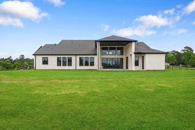 105 Bentwood Meadow Lane, Montgomery, TX 77356