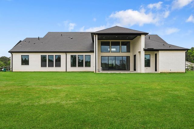 105 Bentwood Meadow Lane, Montgomery, TX 77356