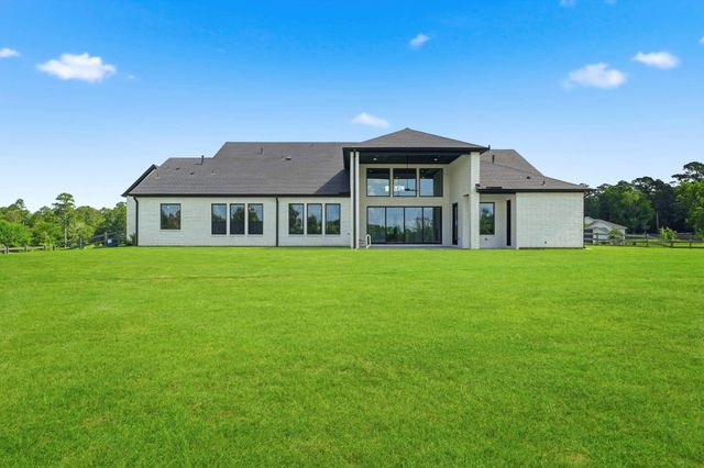 105 Bentwood Meadow Lane, Montgomery, TX 77356