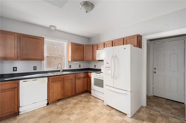 172 Camden Avenue, Providence, RI 02908