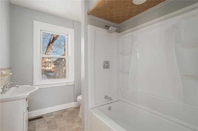 172 Camden Avenue, Providence, RI 02908