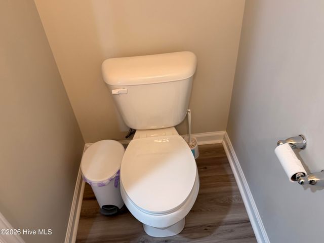 1240 Cross Creek Circle 5, Greenville, NC 27834