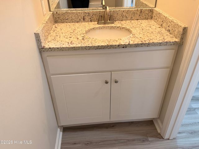 1240 Cross Creek Circle 5, Greenville, NC 27834