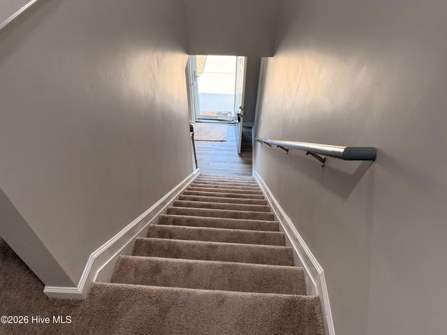 1240 Cross Creek Circle 5, Greenville, NC 27834