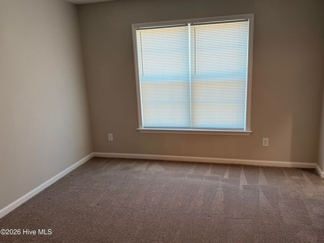 1240 Cross Creek Circle 5, Greenville, NC 27834