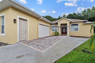 4116 WOODACRE LANE, Tampa, FL 33624
