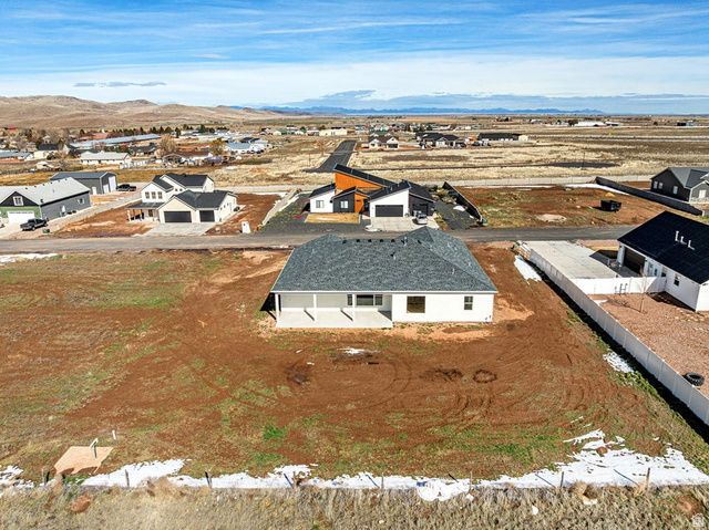 762 E 300 S, Enterprise, UT 84725