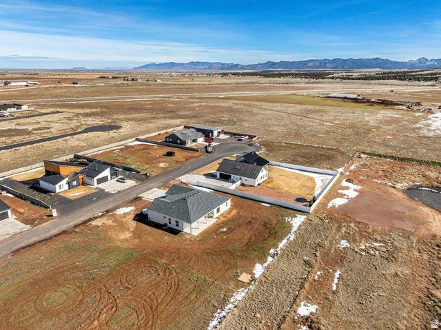 762 E 300 S, Enterprise, UT 84725