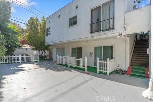 10636 Ayres Avenue, Los Angeles, CA 90064