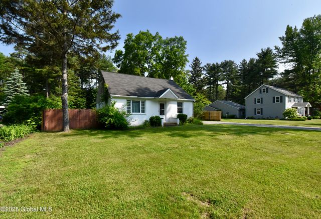 102 Willow Street, Guilderland, NY 12084