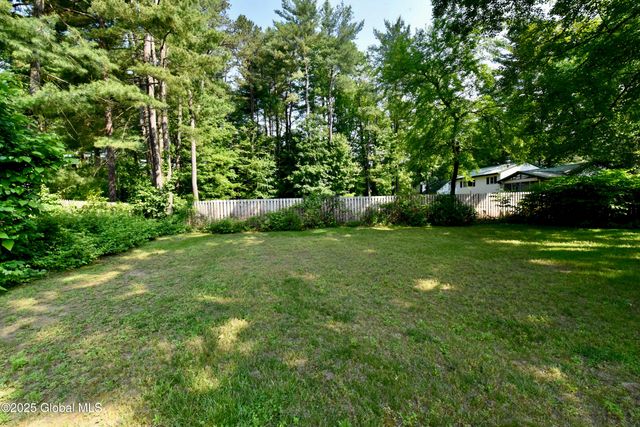 102 Willow Street, Guilderland, NY 12084