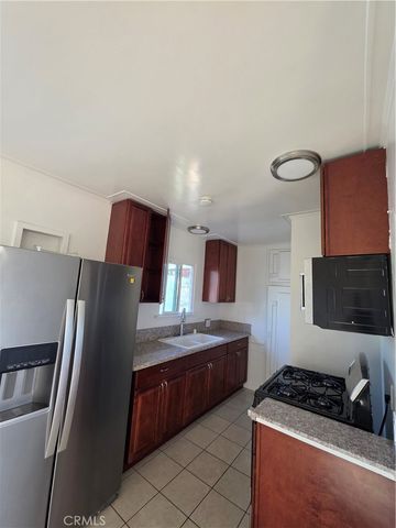 58 Harkness A, Pasadena, CA 91106