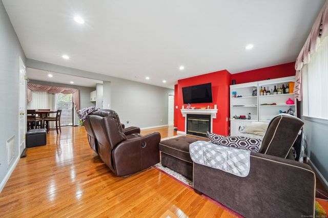 2289 Bedford Street G17, Stamford, CT 06905