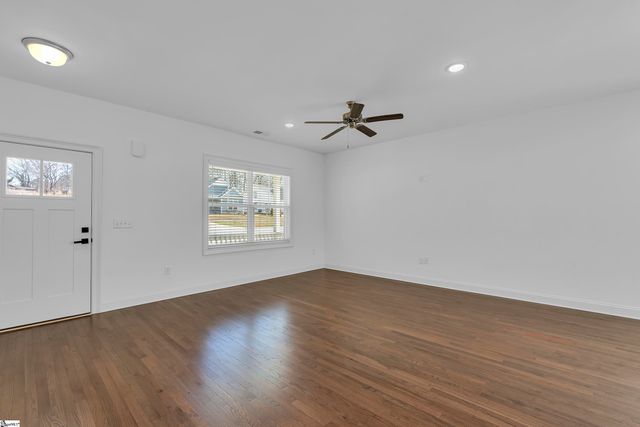 336 Prosperity Avenue, Greenville, SC 29605