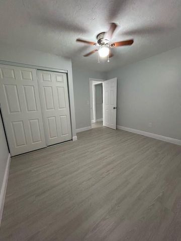 3920 7th Avenue N, Lake Worth Beach, FL 33461