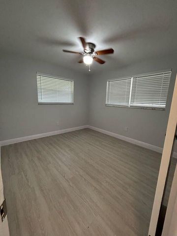3920 7th Avenue N, Lake Worth Beach, FL 33461