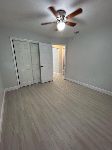 3920 7th Avenue N, Lake Worth Beach, FL 33461
