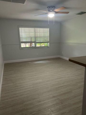 3920 7th Avenue N, Lake Worth Beach, FL 33461