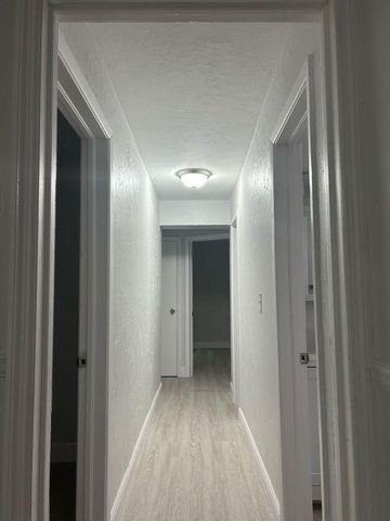 3920 7th Avenue N, Lake Worth Beach, FL 33461