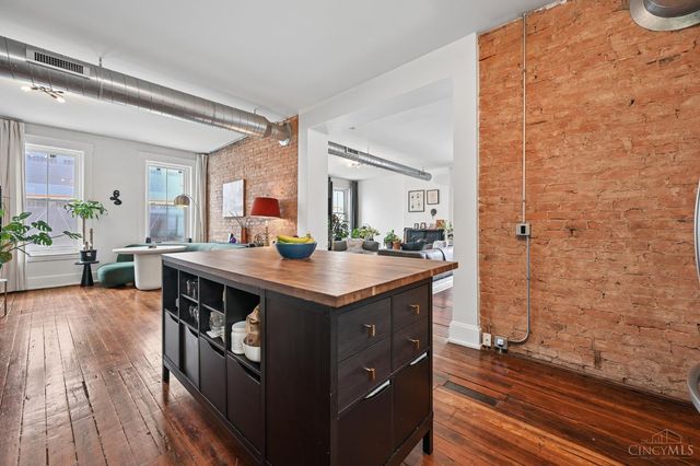 1420 Main Street, Cincinnati, OH 45202