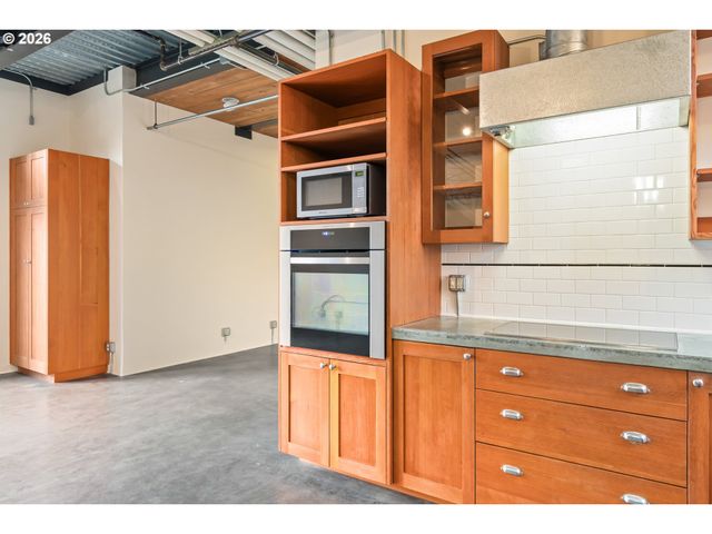 321 MILL St 1, Eugene, OR 97401