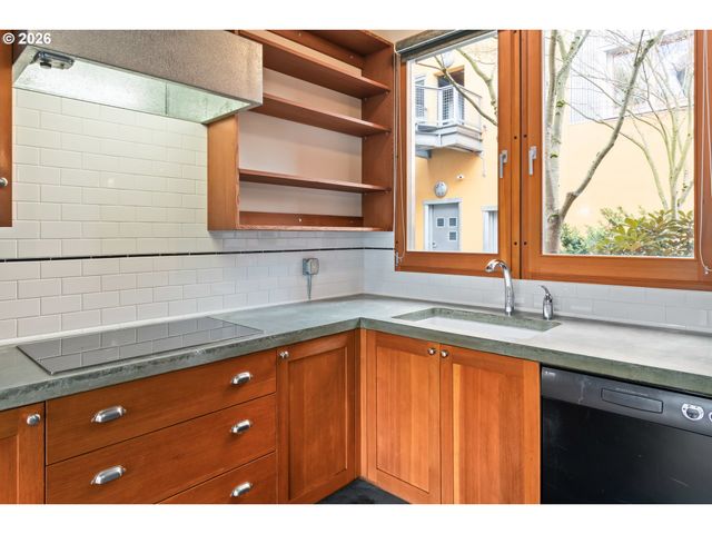 321 MILL St 1, Eugene, OR 97401