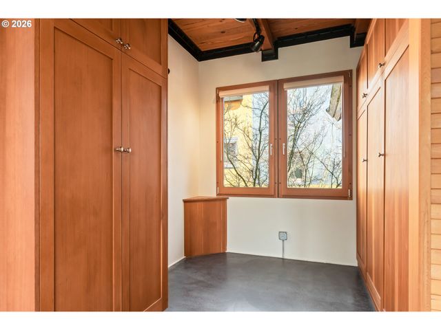 321 MILL St 1, Eugene, OR 97401