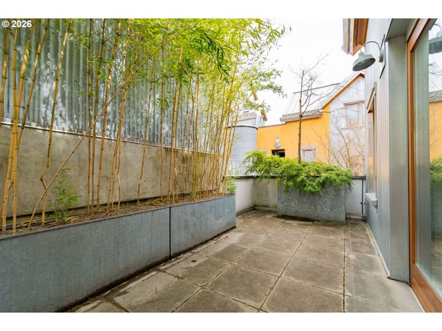 321 MILL St 1, Eugene, OR 97401