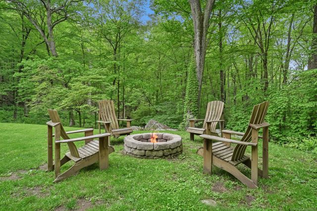 311 Old Branchville Road, Ridgefield, CT 06877