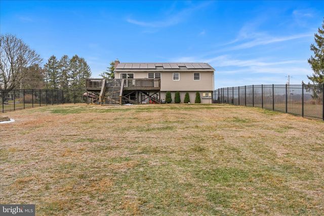 1145 HIGHLAND DR, Mechanicsburg, PA 17055