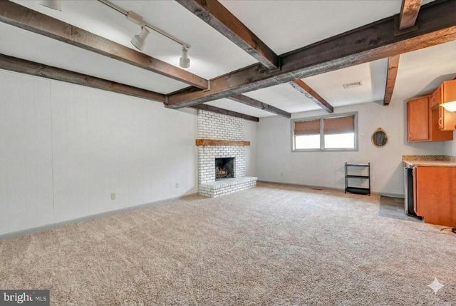 1145 HIGHLAND DR, Mechanicsburg, PA 17055