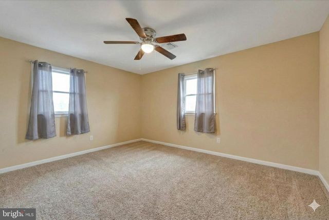 1145 HIGHLAND DR, Mechanicsburg, PA 17055