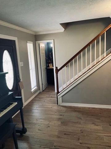 10227 Sagemark Drive, Houston, TX 77089