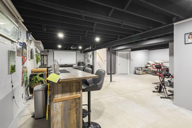 13333 Sky Drive, Dyer, IN 46311