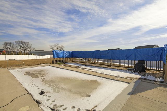 13333 Sky Drive, Dyer, IN 46311