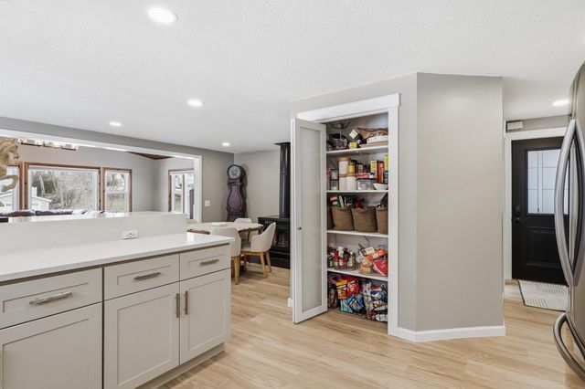 16919 Cottage Grove Avenue, Wayzata, MN 55391