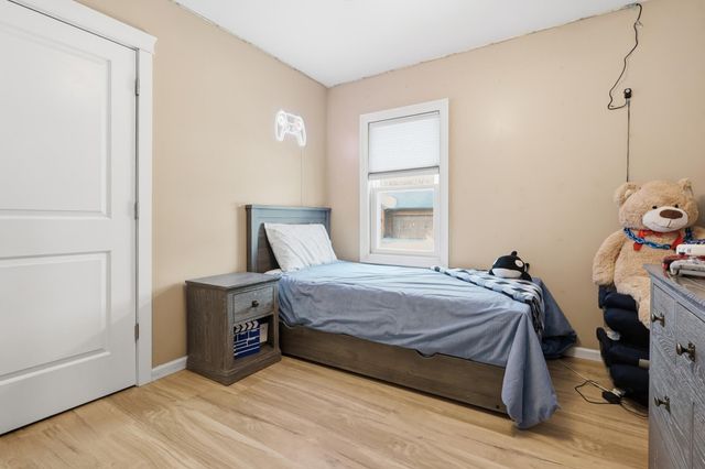 16919 Cottage Grove Avenue, Wayzata, MN 55391