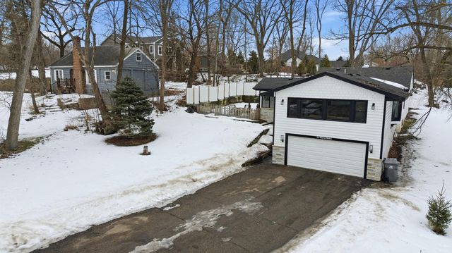 16919 Cottage Grove Avenue, Wayzata, MN 55391