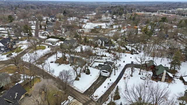 16919 Cottage Grove Avenue, Wayzata, MN 55391