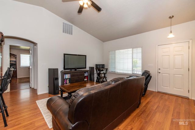 3212 Dry Springs, Nampa, ID 83686