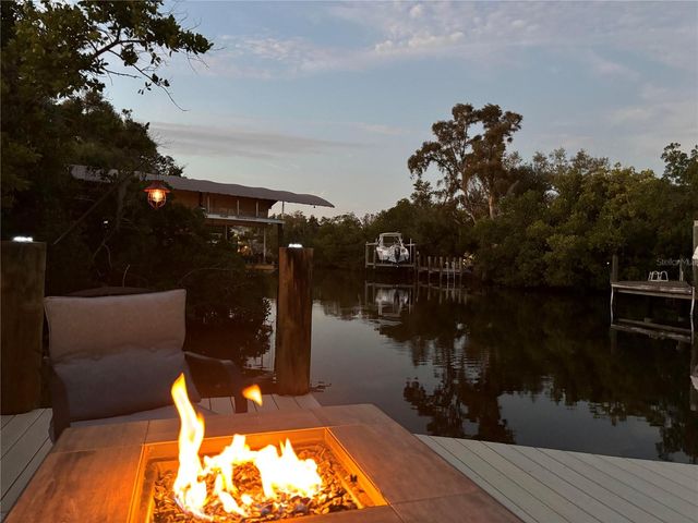 805 30TH COURT E, Bradenton, FL 34208