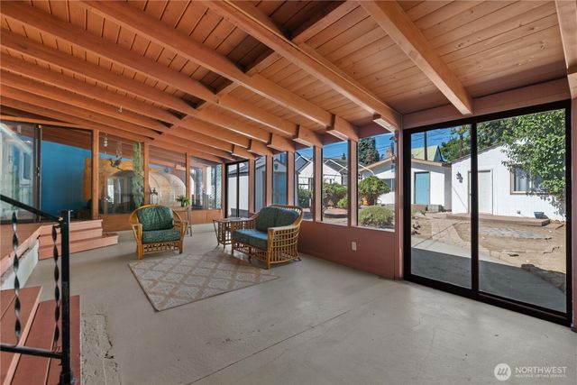 22 S Emerson Avenue, Wenatchee, WA 98801