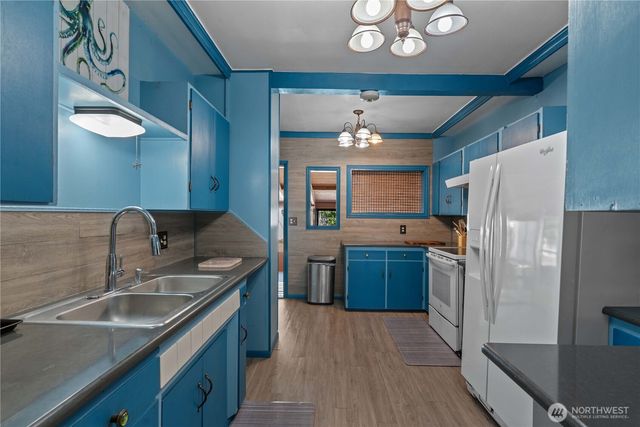 22 S Emerson Avenue, Wenatchee, WA 98801