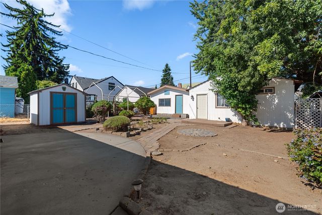 22 S Emerson Avenue, Wenatchee, WA 98801