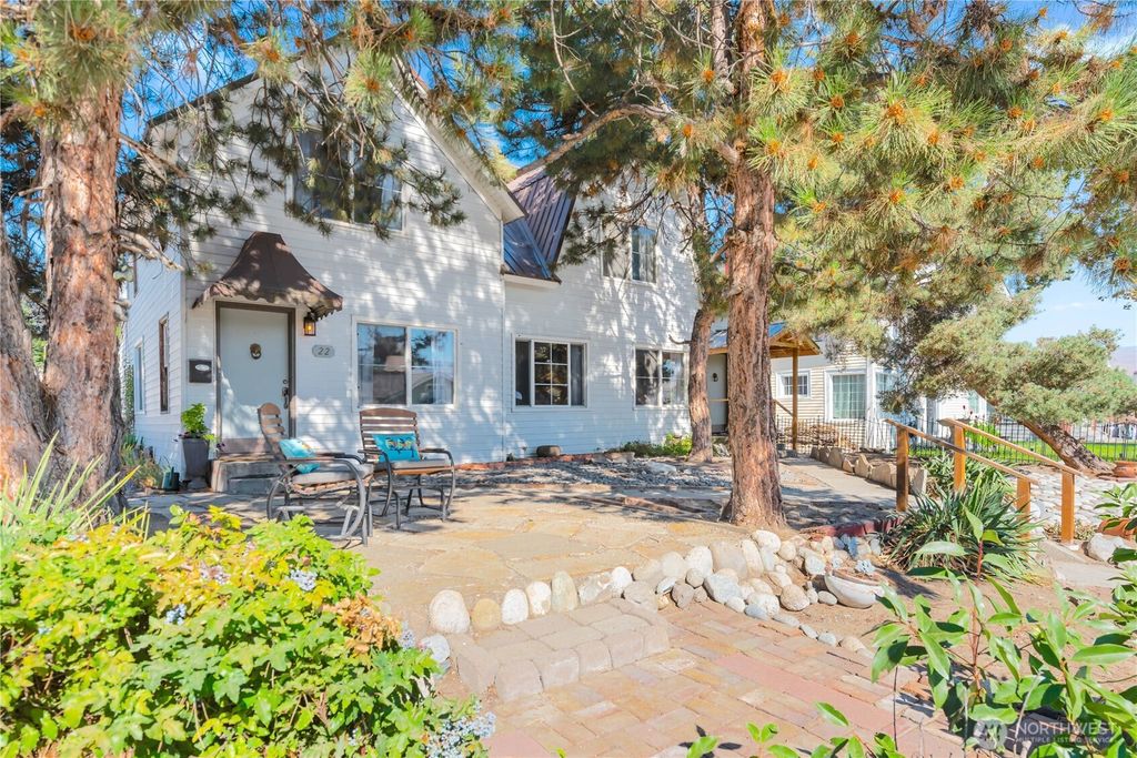 22 S Emerson Avenue, Wenatchee, WA 98801