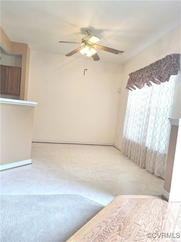 413 Hollybrook Ridge Ln, Henrico, VA 23223