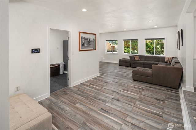 16530 237th Avenue SE, Issaquah, WA 98027