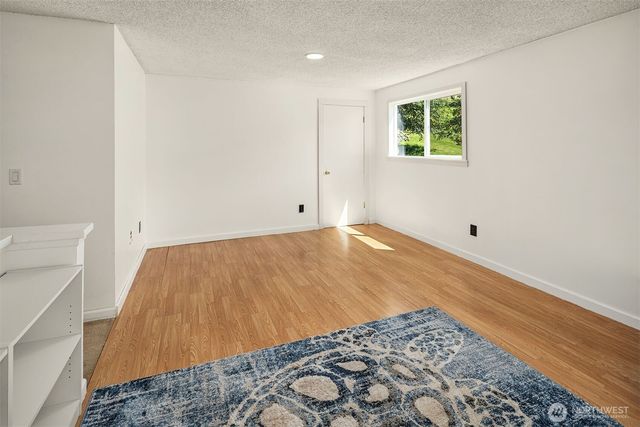 16530 237th Avenue SE, Issaquah, WA 98027