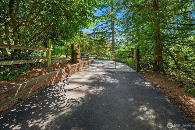 16530 237th Avenue SE, Issaquah, WA 98027