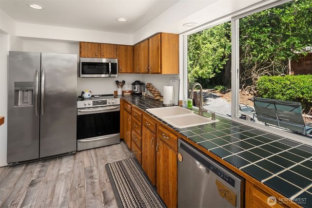 16530 237th Avenue SE, Issaquah, WA 98027